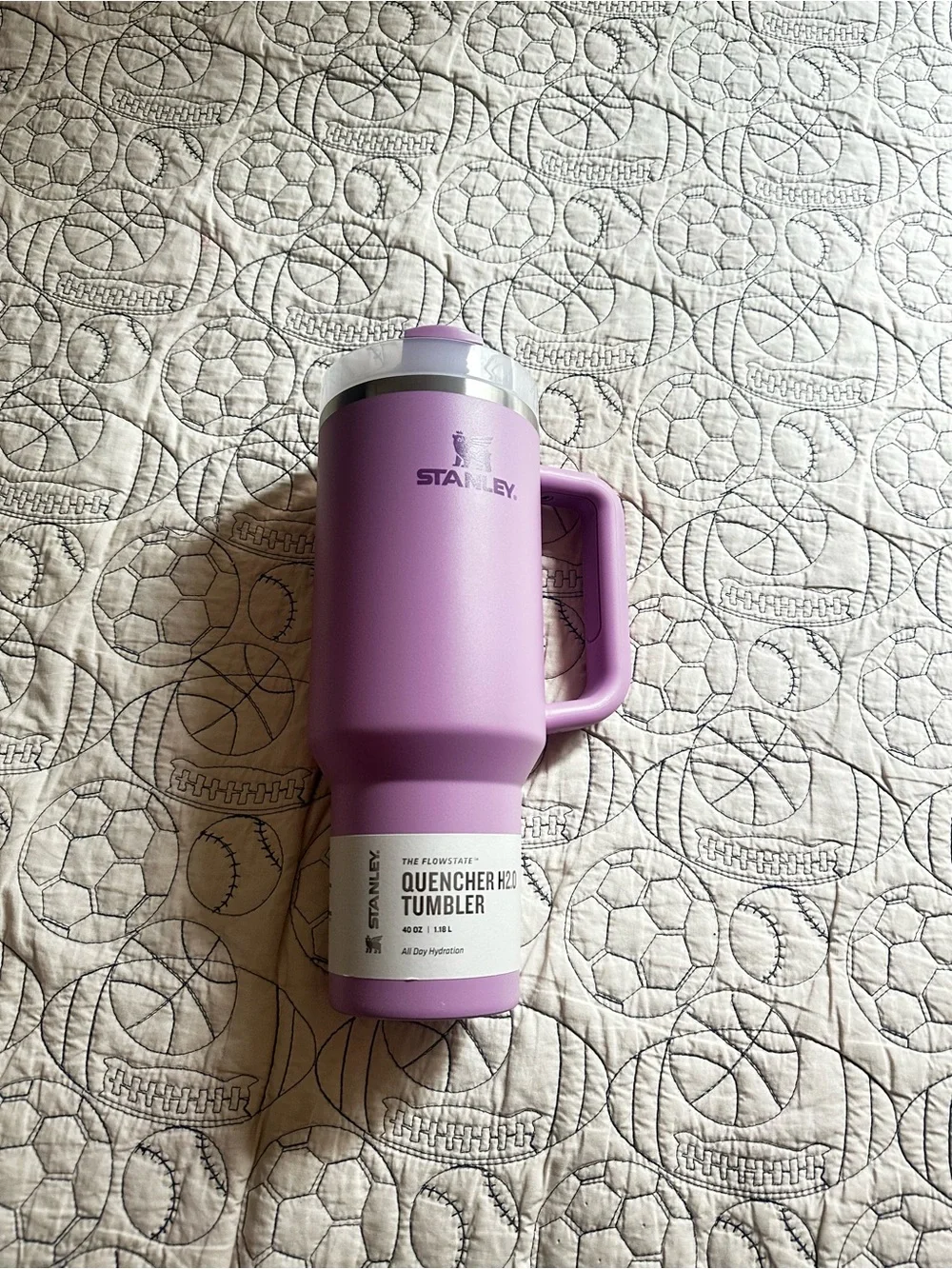 Stanley Lilac Quencher H2.0 Tumbler with Handle and Straw